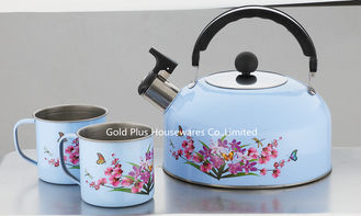 Chine Bouilloire de haute qualité de sifflement d'acier inoxydable de bouilloire de thé de cadeau de cuisine de promotion de festival avec deux tasses fournisseur
