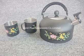 Chine Théière de luxe de bouilloire de modèle de fleur avec deux tasses d'acier inoxydable de l'eau de bouilloire de café avec le sifflement pour l'usage commercial fournisseur