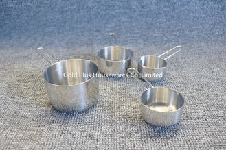 Chine 4 PCs vendent la tasse en gros de mesure empilable de l'ensemble 80cm de doseur d'acier inoxydable pour des outils de cuisson de cuisine fournisseur