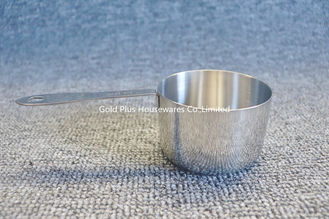 Chine Tasses faites sur commande d'acier inoxydable en métal de cuisine réglées pour les tasses de mesure multifonctionnelles d'échelle de nourriture de différentes tailles de poudre fournisseur