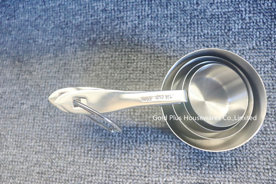 Tasses et cuillères de mesure non magnétiques professionnelles d'acier inoxydable réglées autour des tasses de lait en poudre de forme fournisseur